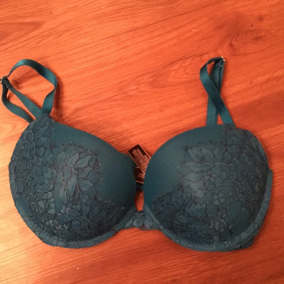 Victoria's Secret Other - 🌀 3 for $15 - 32DD Victoria’s Secret push up bra